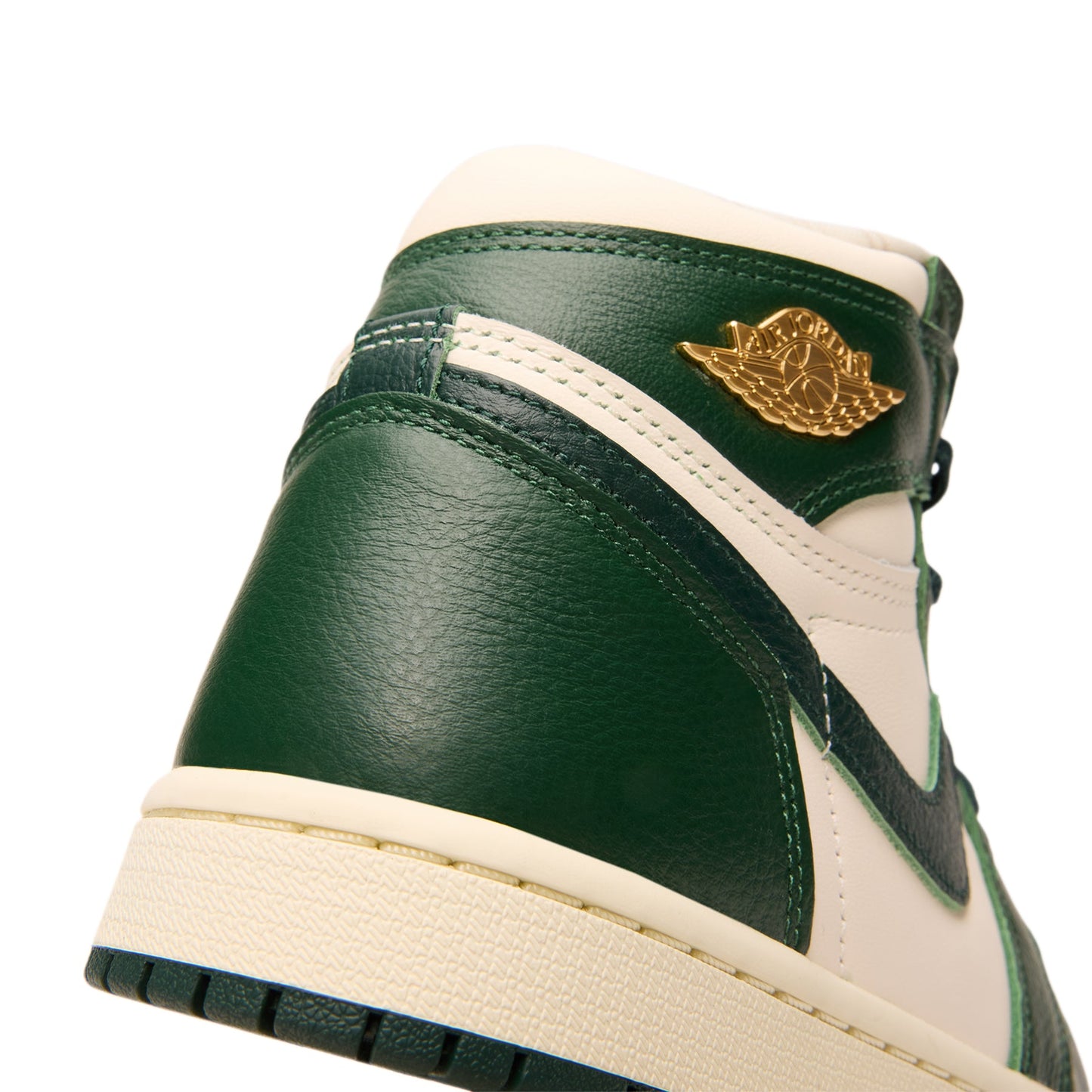 Nike Womens Air Jordan 1 Retro High Og (Pale Ivory/Pro Green/Coconut Milk)