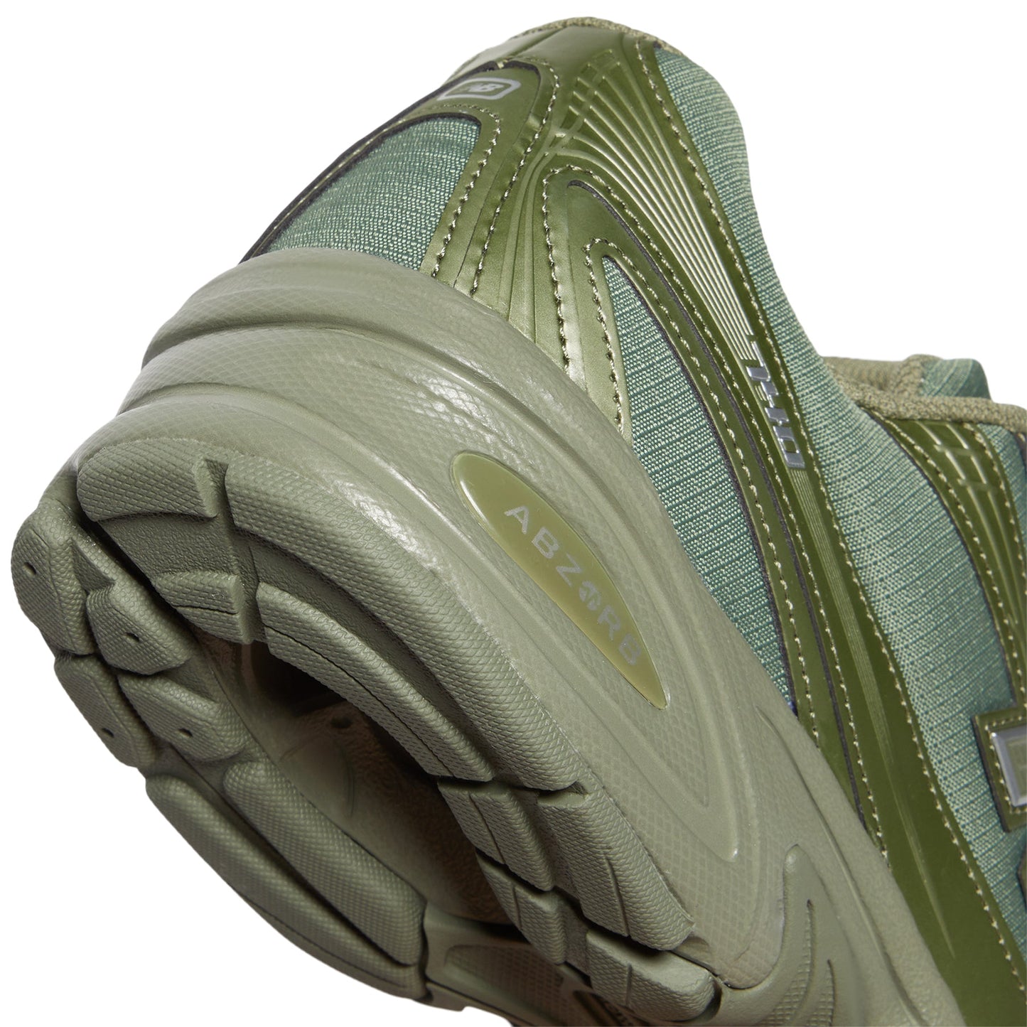 New Balance 740 (Dark Olivine)