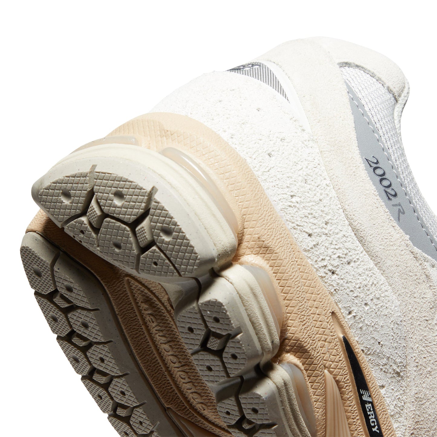New Balance 2002R (Linen/Rain Cloud/Black Cement)