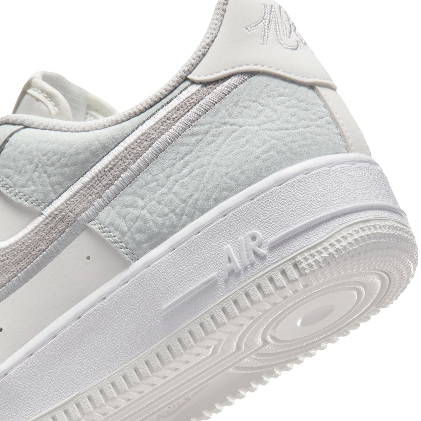 Nike Air Force 1 '07 Lv8 (Summit White/Vast Grey-White)