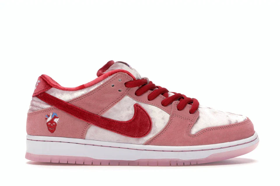 Nike Sb Dunk Lowstrangelove Skateboards (Regular Box)
