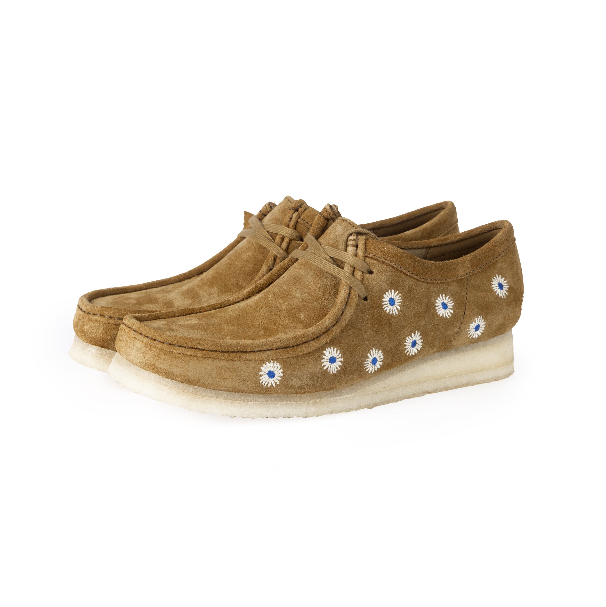 Clarks Wallabee Emb